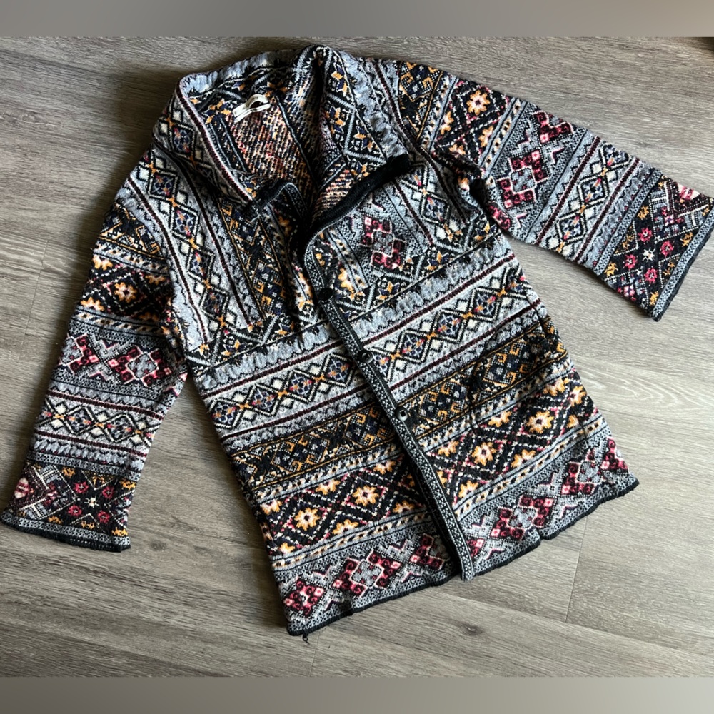 Aldo Martins Vibrant Knit Sweater